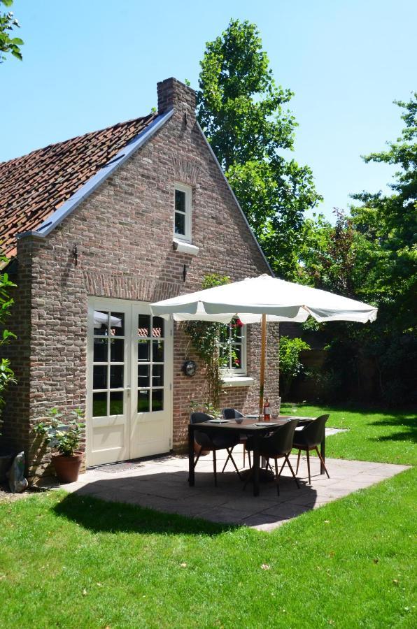 B&B Het Huijsje Woudrichem Luaran gambar